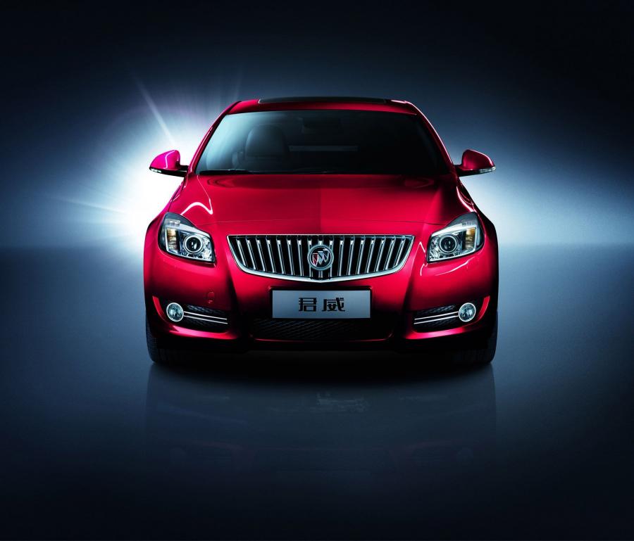  Buick Regal 2008 года  (фото 21 из 37)